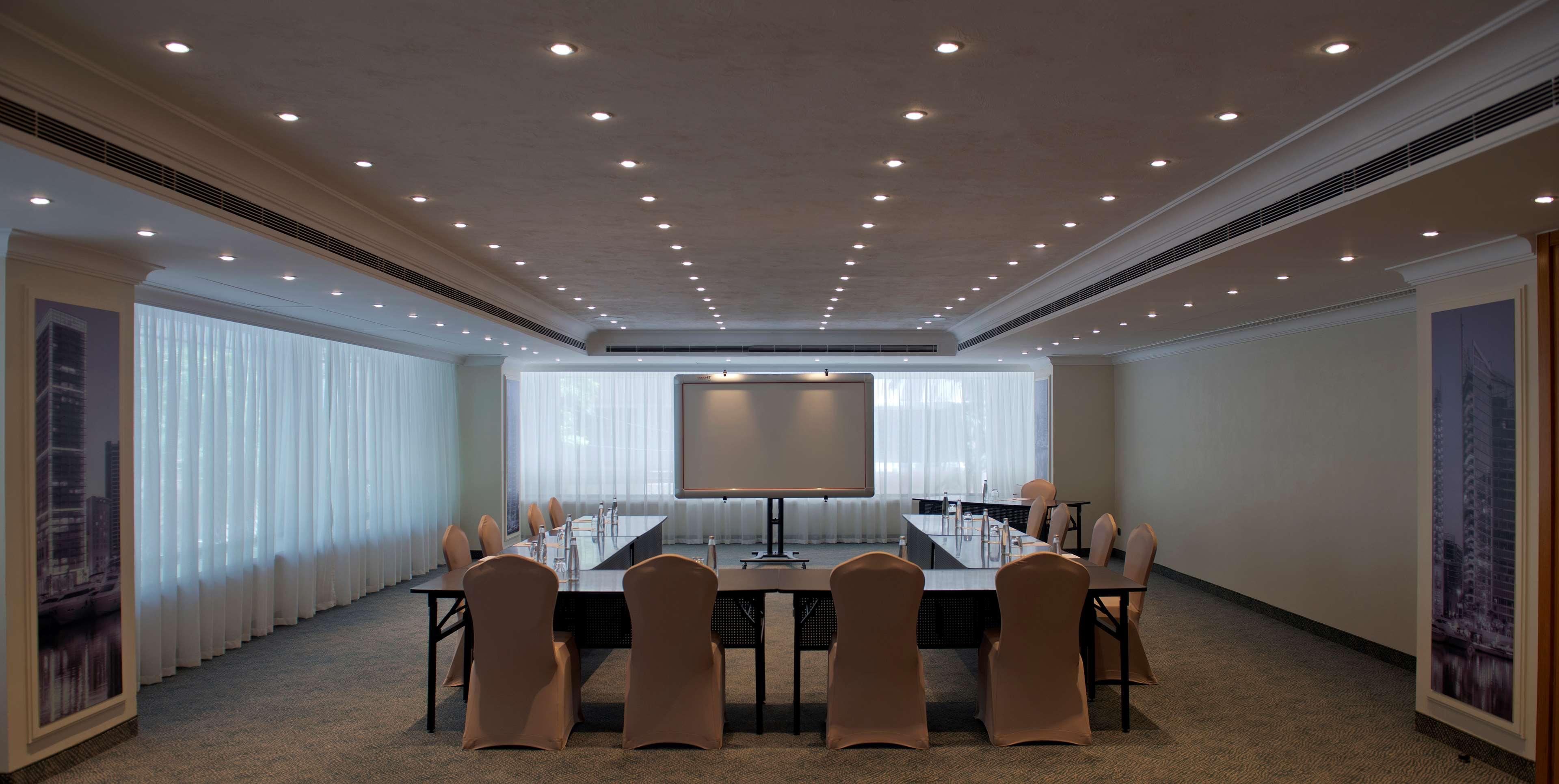 Hotel Radisson Blu Martinez Bejrút Exteriér fotografie Meeting room