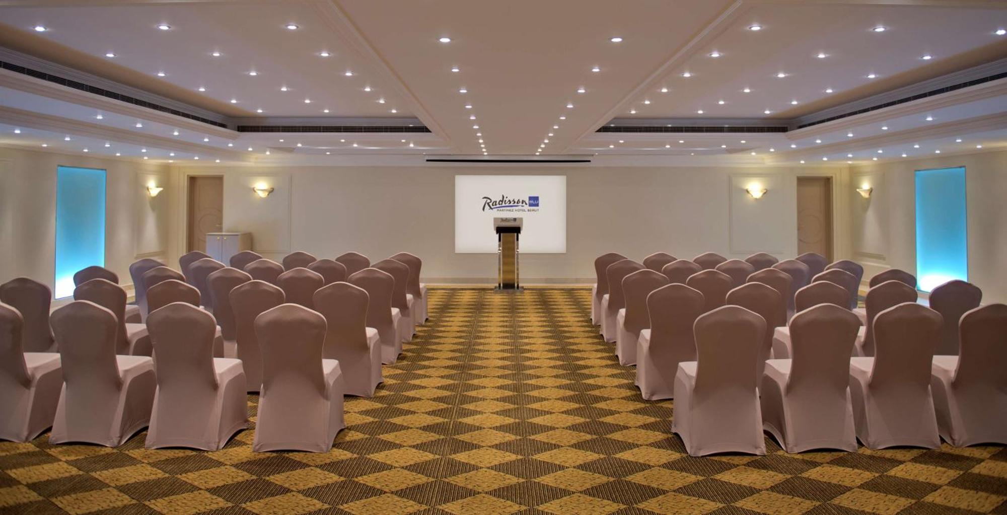 Hotel Radisson Blu Martinez Bejrút Exteriér fotografie The ballroom